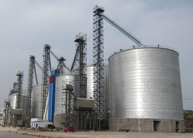 阆中大型钢板库构造参数及水泥储存质量